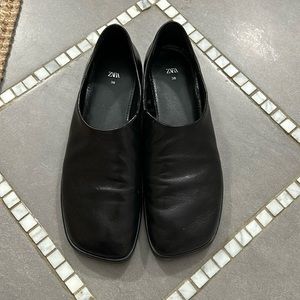 Black leather flats size 38